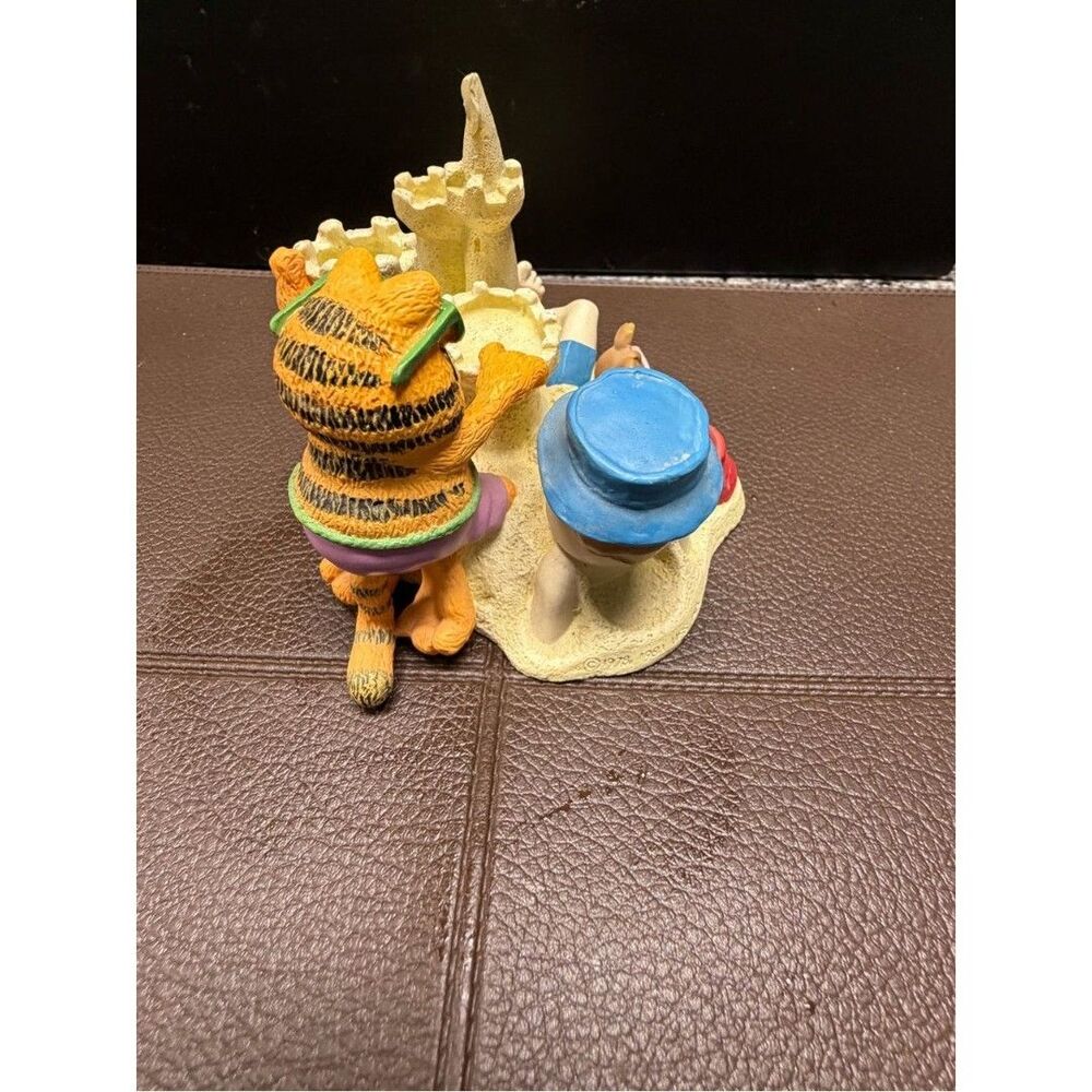Garfield Beach Play Figurine Set - Orange and Blue Kids Toy